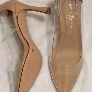 New CHINESE LAUNDRY ROMANCE PUMP. Size 8